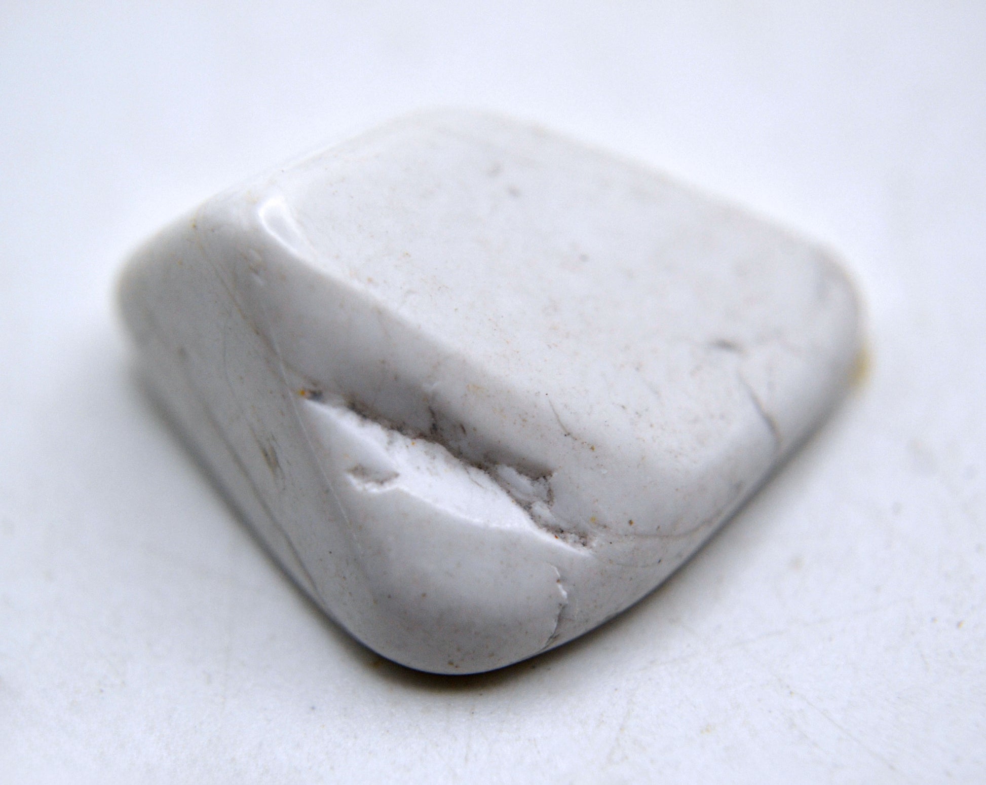 Deep Sight - Howlite